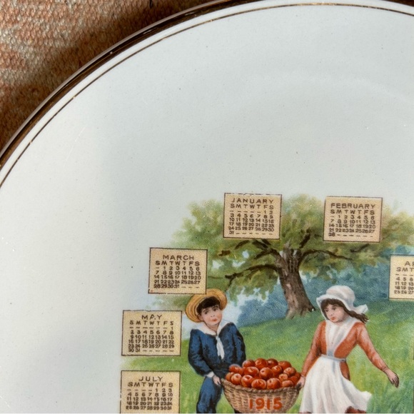 Antique Plate: 1915 Calendar Porcelain Cabinet /Wall Plate Vintage *Grandmacore* - Picture 5 of 11